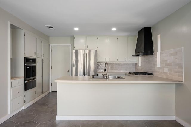 3808 NORTHFIELD RD, Austin, TX 78727