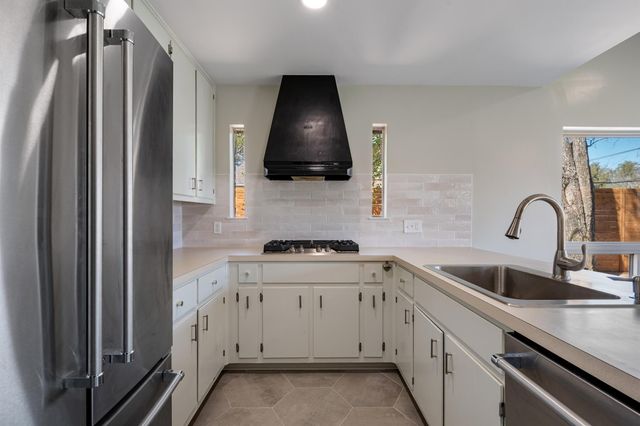 3808 NORTHFIELD RD, Austin, TX 78727