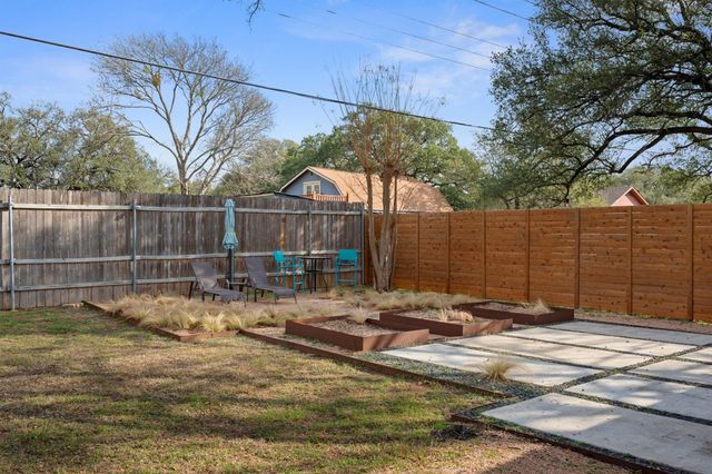 3808 NORTHFIELD RD, Austin, TX 78727