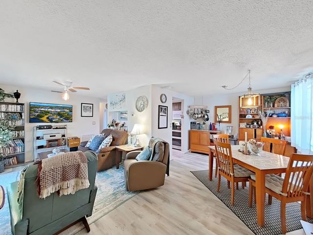 129 CAMPHOR CIRCLE C, Oldsmar, FL 34677