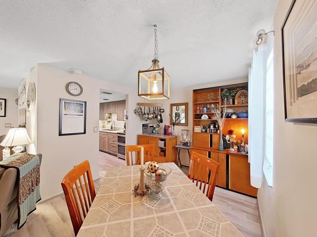 129 CAMPHOR CIRCLE C, Oldsmar, FL 34677