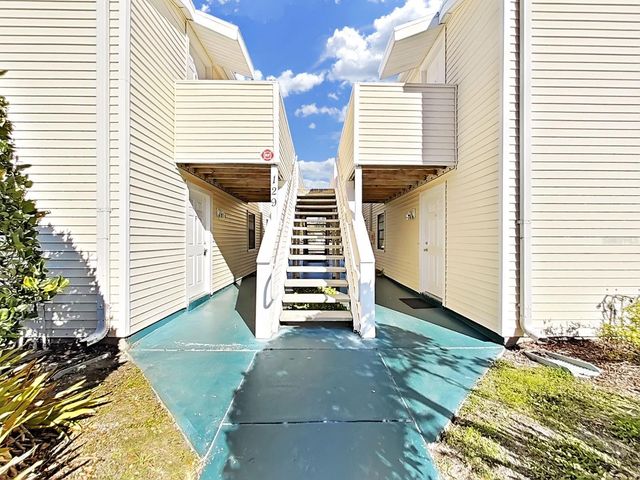 129 CAMPHOR CIRCLE C, Oldsmar, FL 34677