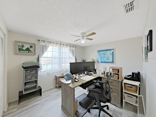 129 CAMPHOR CIRCLE C, Oldsmar, FL 34677