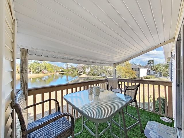 129 CAMPHOR CIRCLE C, Oldsmar, FL 34677