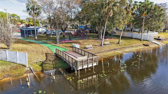 129 CAMPHOR CIRCLE C, Oldsmar, FL 34677