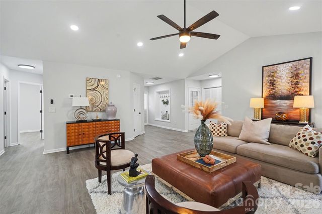 7138 Rena Mae Lane, Charlotte, NC 28227