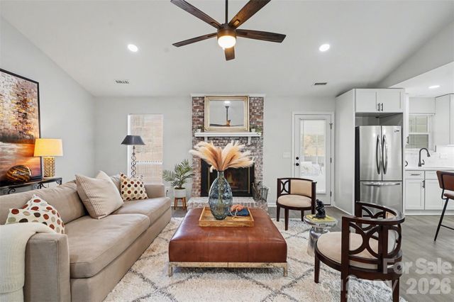 7138 Rena Mae Lane, Charlotte, NC 28227