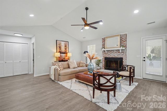 7138 Rena Mae Lane, Charlotte, NC 28227