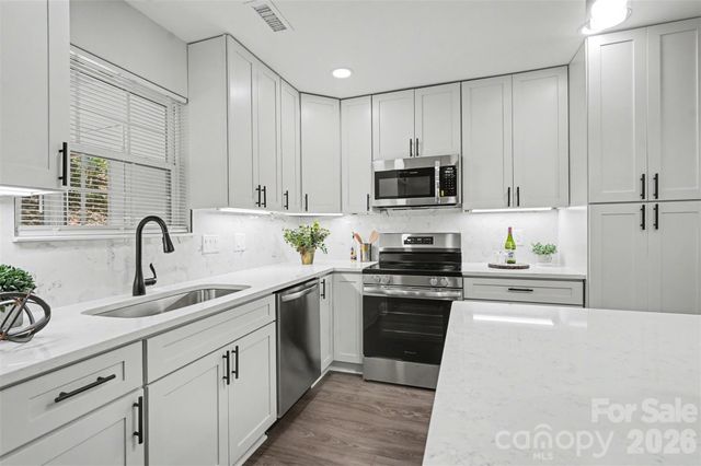 7138 Rena Mae Lane, Charlotte, NC 28227