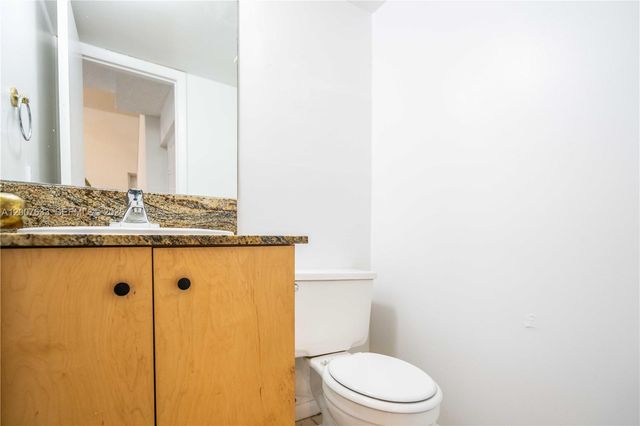 600 N Rio Vista Blvd C, Fort Lauderdale, FL 33301