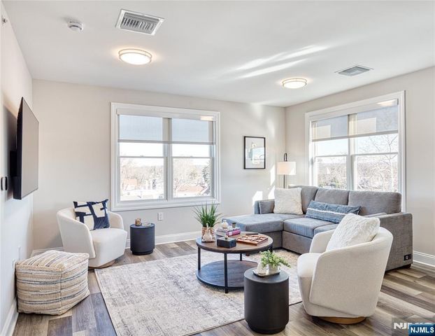 246 Main Street 406, Chatham Borough, NJ 07928