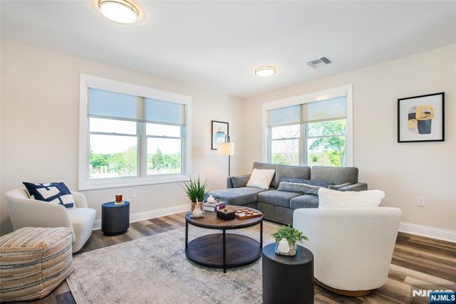 246 Main Street 406, Chatham Borough, NJ 07928