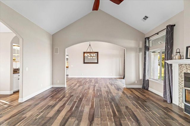 22090 Arburua Rd, Los Banos, CA 93635