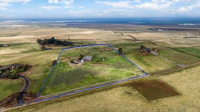 22090 Arburua Rd, Los Banos, CA 93635