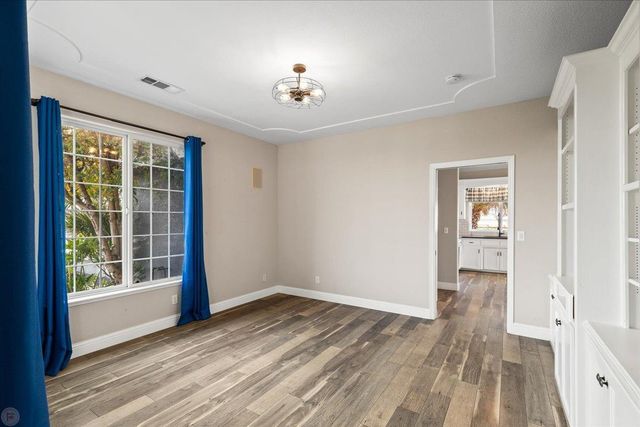 22090 Arburua Rd, Los Banos, CA 93635