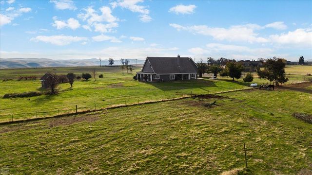 22090 Arburua Rd, Los Banos, CA 93635