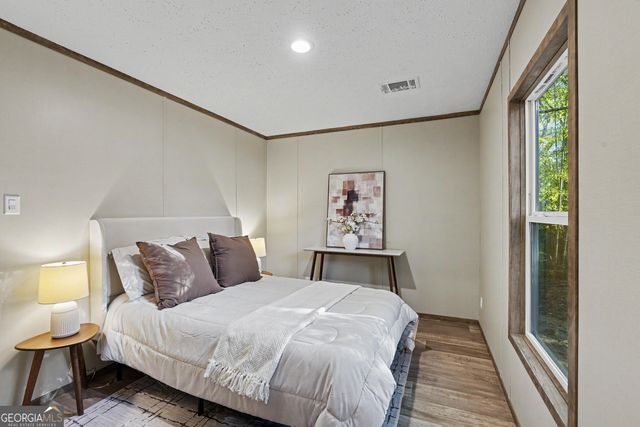 45 2nd, Midway, GA 31320