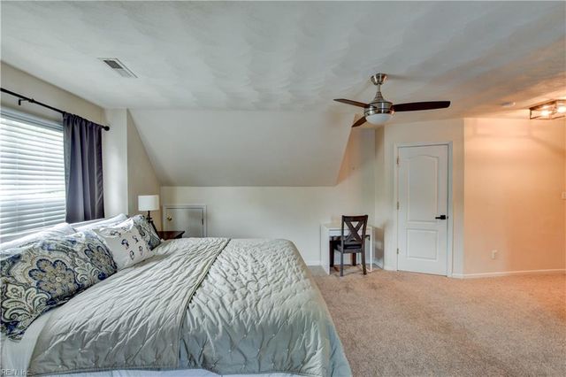 541 Lake Crest DR, Chesapeake, VA 23323