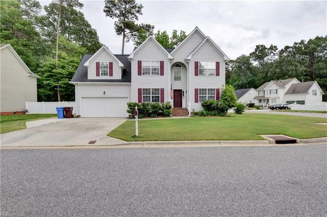 541 Lake Crest DR, Chesapeake, VA 23323