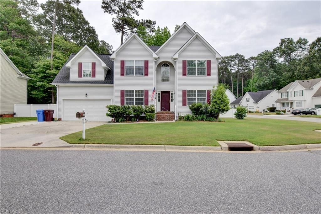 541 Lake Crest DR, Chesapeake, VA 23323