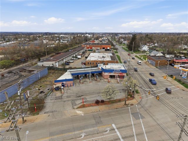 16436 Miles Avenue, Cleveland, OH 44128