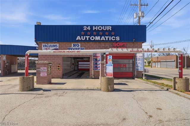 16436 Miles Avenue, Cleveland, OH 44128