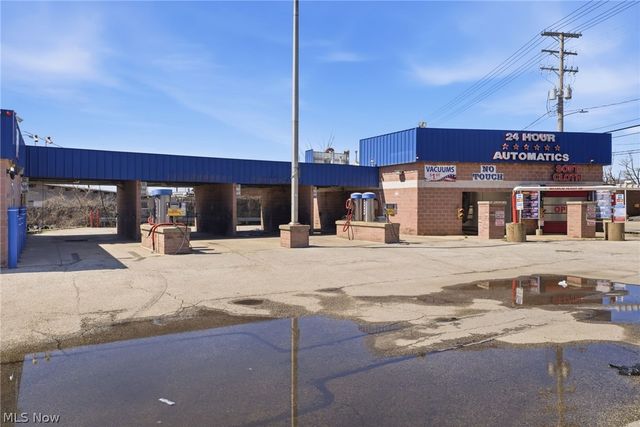 16436 Miles Avenue, Cleveland, OH 44128