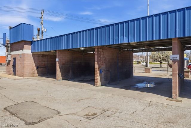 16436 Miles Avenue, Cleveland, OH 44128