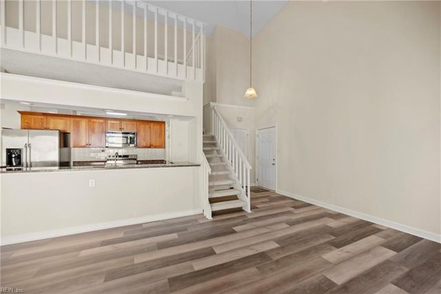 2313 Beach Haven Dr Apt 303, Virginia Beach, VA 23451