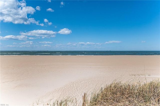 2313 Beach Haven Dr Apt 303, Virginia Beach, VA 23451
