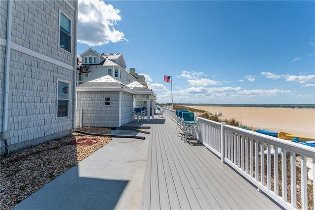 2313 Beach Haven Dr Apt 303, Virginia Beach, VA 23451