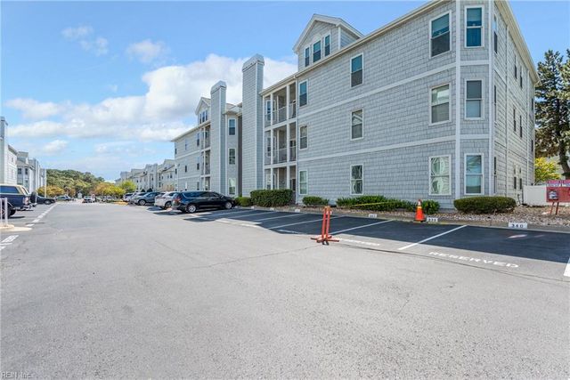 2313 Beach Haven Dr Apt 303, Virginia Beach, VA 23451