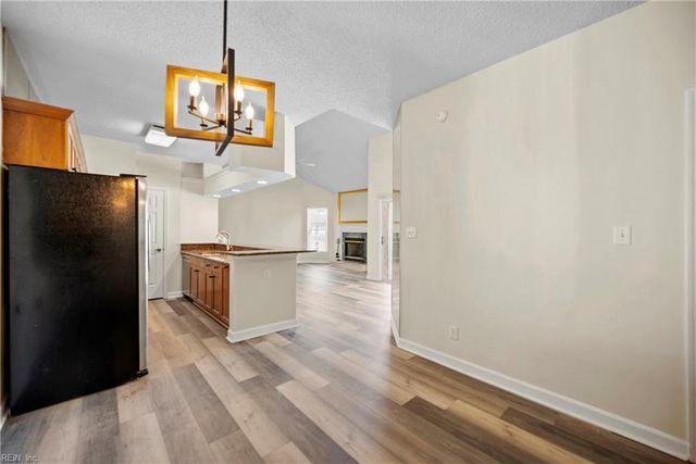 2313 Beach Haven Dr Apt 303, Virginia Beach, VA 23451