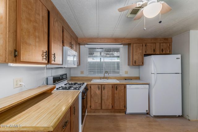 16208 N 35TH Place, Phoenix, AZ 85032