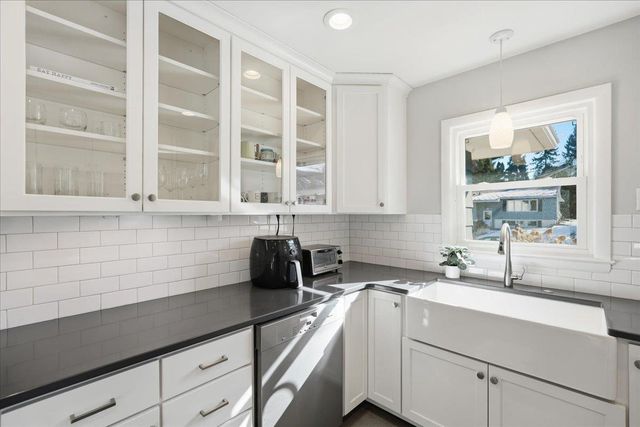 3714 Odana Road, Madison, WI 53711