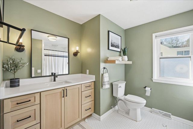 3714 Odana Road, Madison, WI 53711