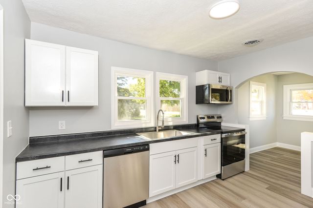 1201 N Canal Street, Alexandria, IN 46001