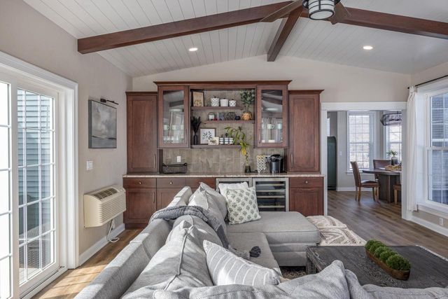 4694 INDIAN BEND ROAD, Oshkosh, WI 54904