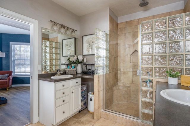 4694 INDIAN BEND ROAD, Oshkosh, WI 54904