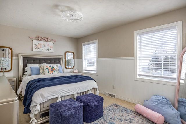 4694 INDIAN BEND ROAD, Oshkosh, WI 54904