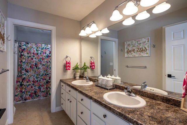 4694 INDIAN BEND ROAD, Oshkosh, WI 54904