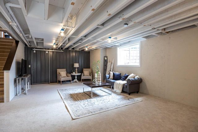 4694 INDIAN BEND ROAD, Oshkosh, WI 54904