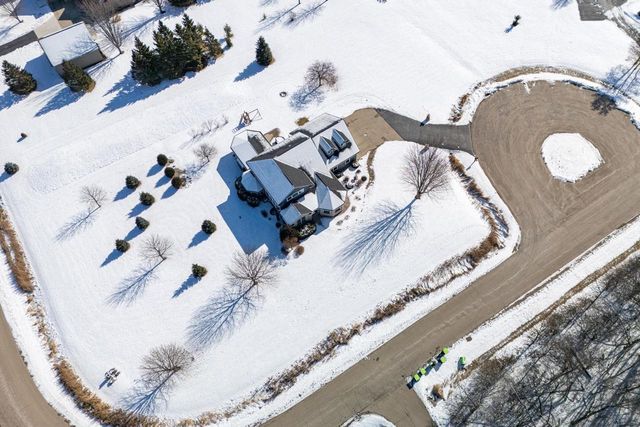 4694 INDIAN BEND ROAD, Oshkosh, WI 54904