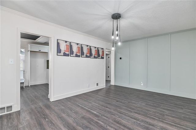 7442 Paseo Boulevard, Kansas City, MO 64131