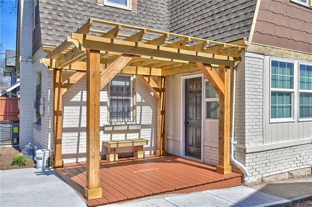 7442 Paseo Boulevard, Kansas City, MO 64131