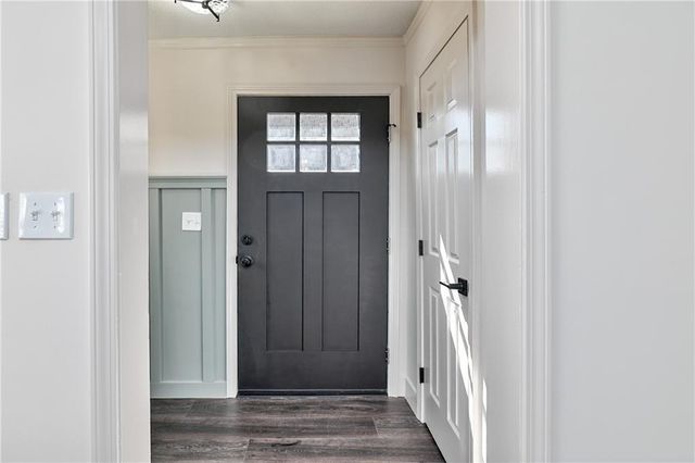 7442 Paseo Boulevard, Kansas City, MO 64131