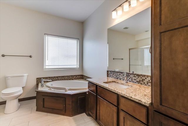 2726 N Woodridge, Wichita, KS 67226