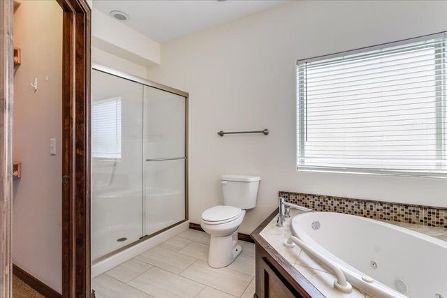 2726 N Woodridge, Wichita, KS 67226