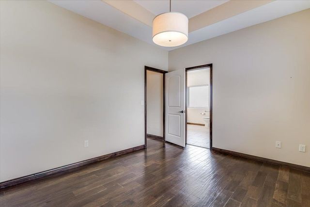 2726 N Woodridge, Wichita, KS 67226
