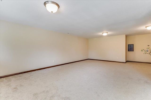 2726 N Woodridge, Wichita, KS 67226
